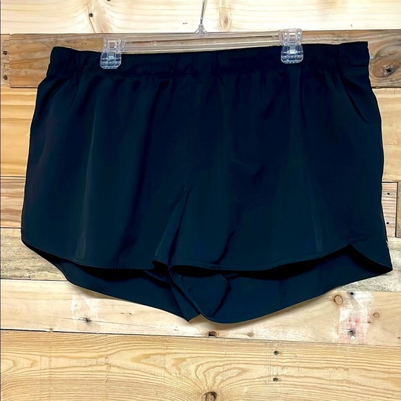 Old Navy size XL Black Athletic Shorts Lightweight Elastic Waist Built-in Panty - Picture 1 of 7